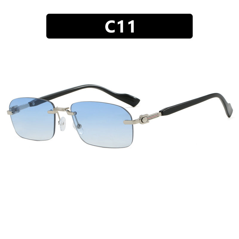 Women's sunglasses with elegant metal frame and stylish wood details Skanto