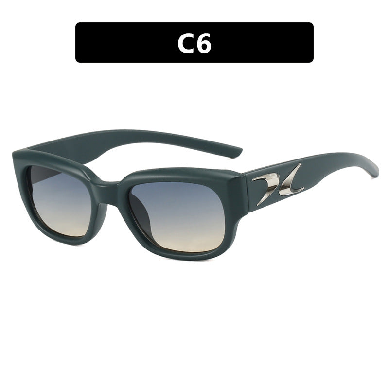 Women's stylish sunglasses with robust frame and UV protection Skanto