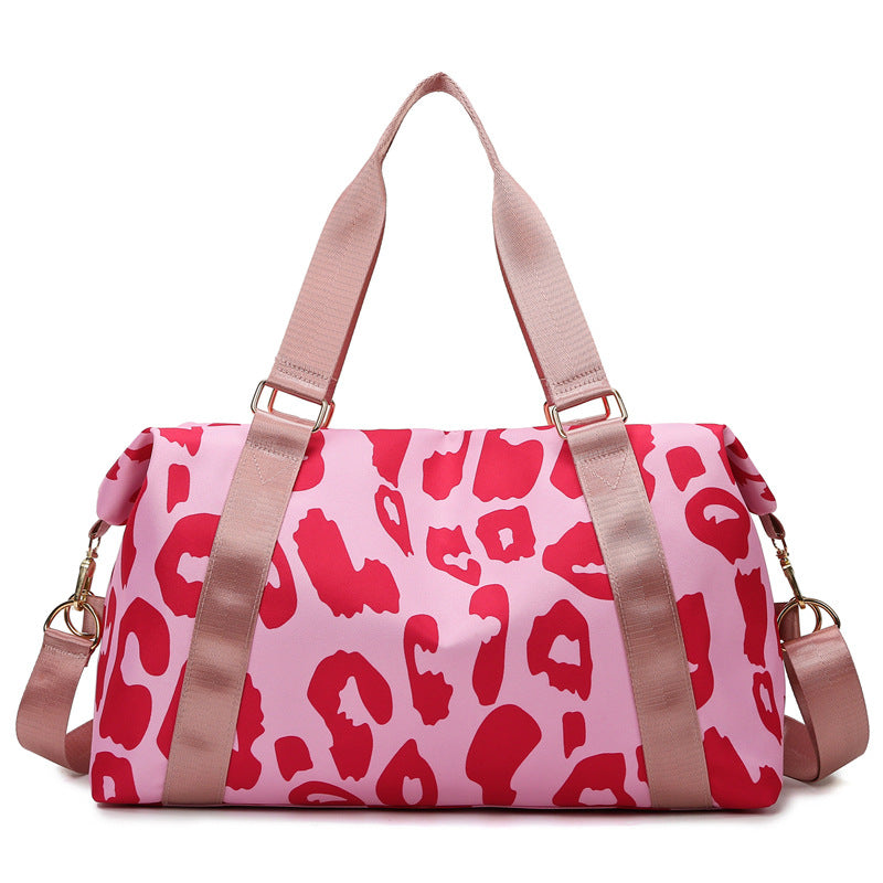 Sporty reisetaske med moderne leopardmønster Skanto