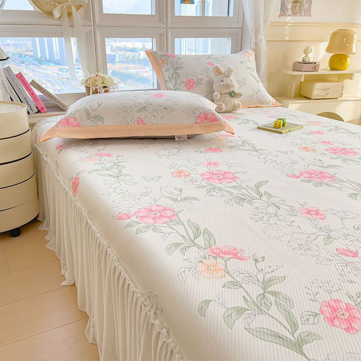Dame Elegant og dekorativ sengeteppe-sett med lyst blomsterdesign Skanto
