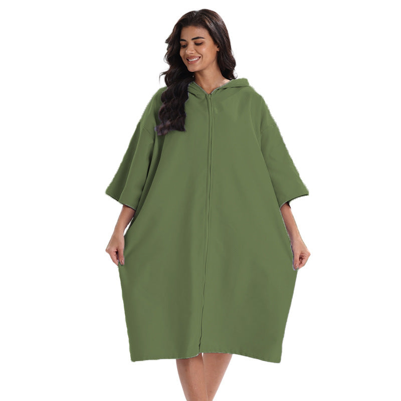 Praktisk og behagelig badekåpe-poncho Skanto