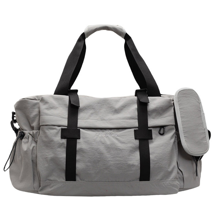Sportslig Duffelbag med slitesterkt materiale og omfattende lagringsplass Skanto