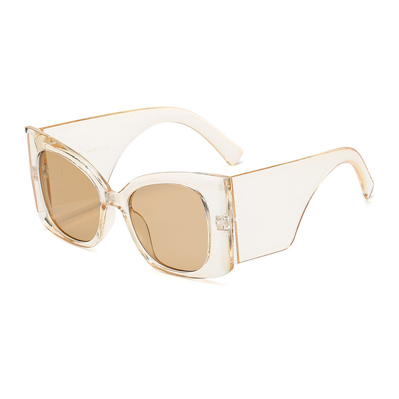 Dame moteriktig oversized solbrille med glamorøst design Skanto
