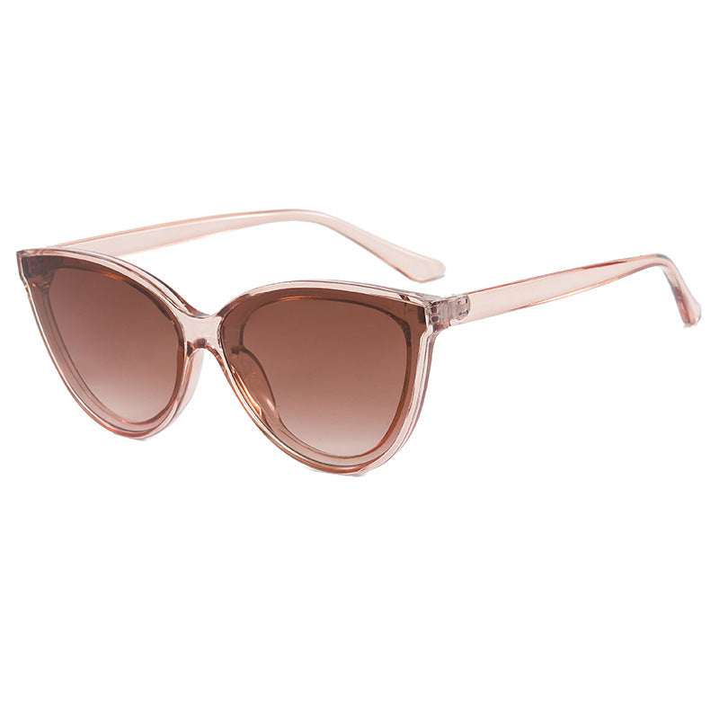 Dame moter Cat-Eye solbriller med gradientlinser Skanto