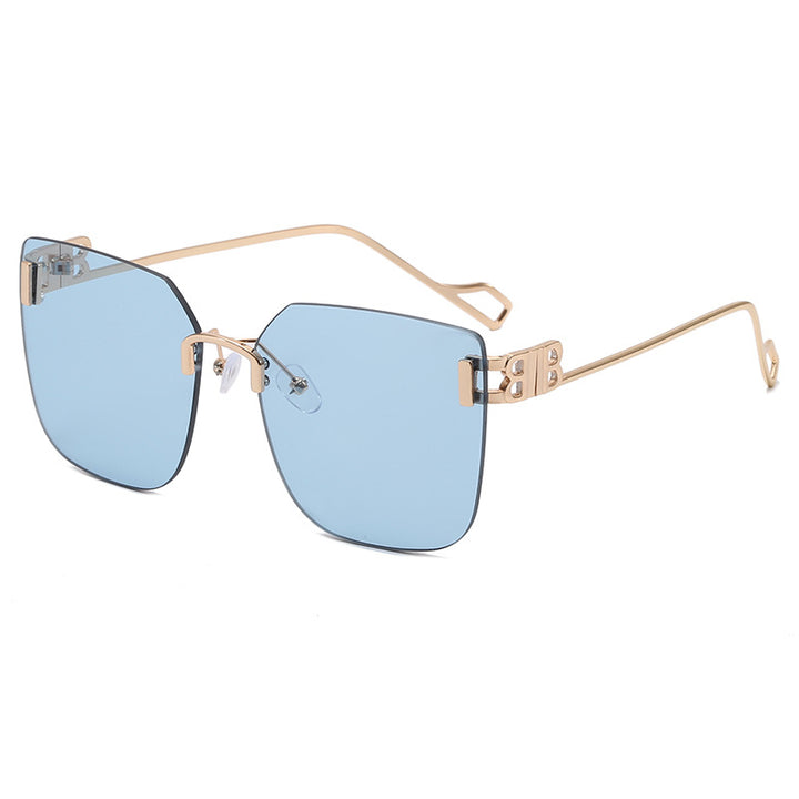 Dame elegant firkantet solbrille med gullfarget metalramme Skanto