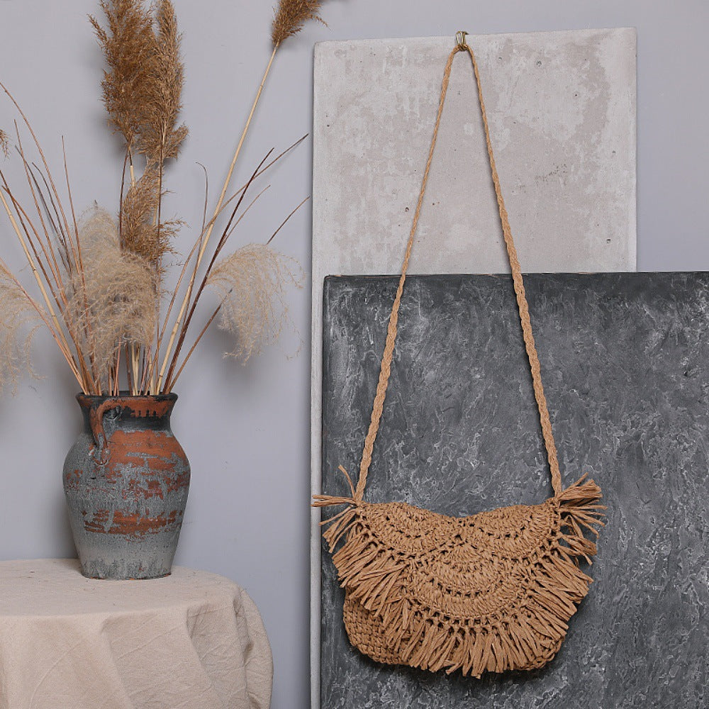 Boho-skulderveske laget av håndlaget naturmateriale Skanto