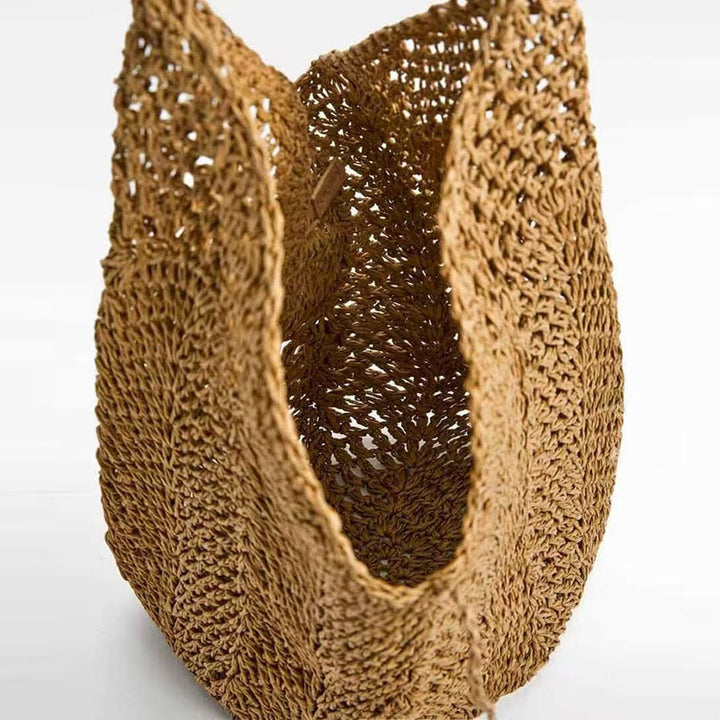 Hand-crocheted tote with deep slit Skanto