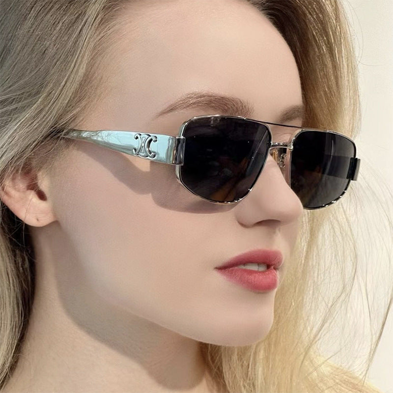 Dame Sporty Solbriller med polarisering linser og elegant metallramme Skanto