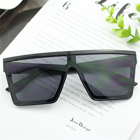 Dame Sporty beskyttelsesbrille i moderne Shield-design Skanto