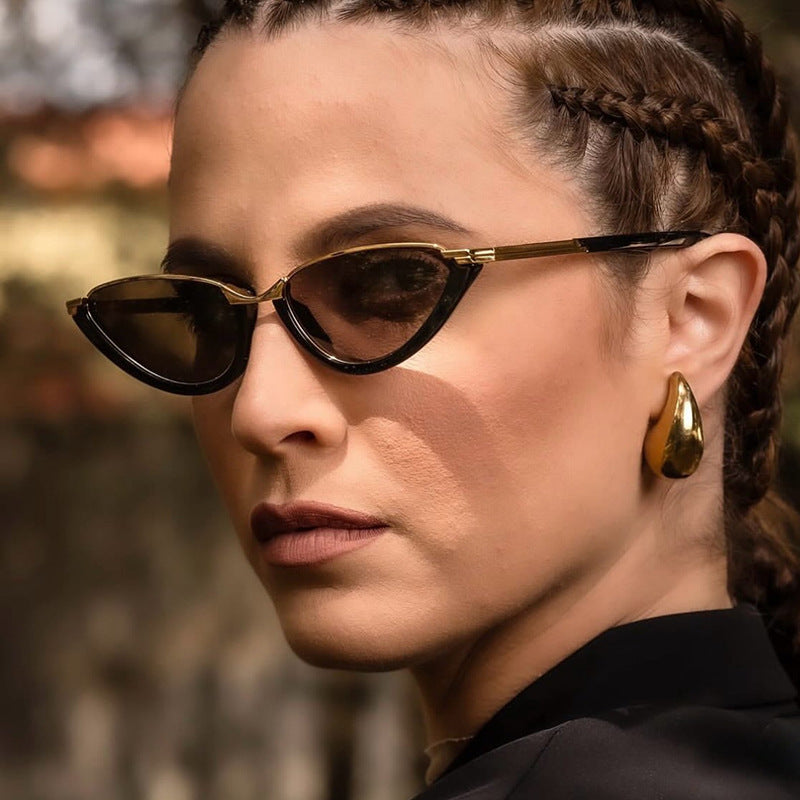 Women's Futuristic Cat-Eye Sunglasses with Gold Details Skanto