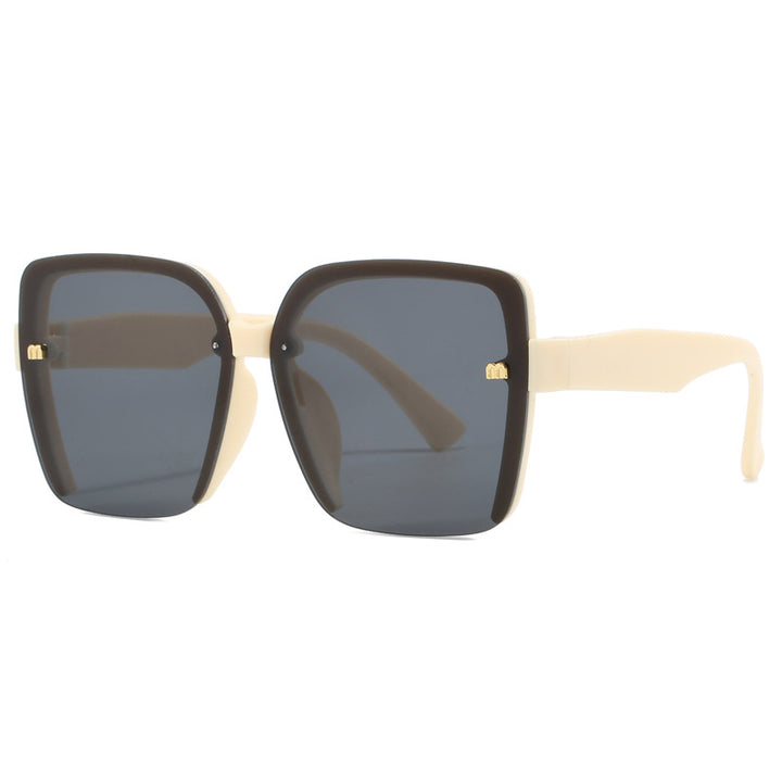 Dame oversized solbriller med stilig, moderne ramme Skanto