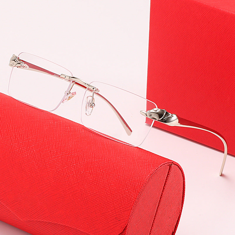 Dame moteriktig solbrille med elegant metallramme og innovative linser Skanto