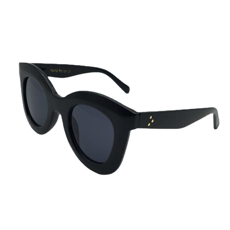 Dame stilige oversized solbriller med trendy ramme Skanto
