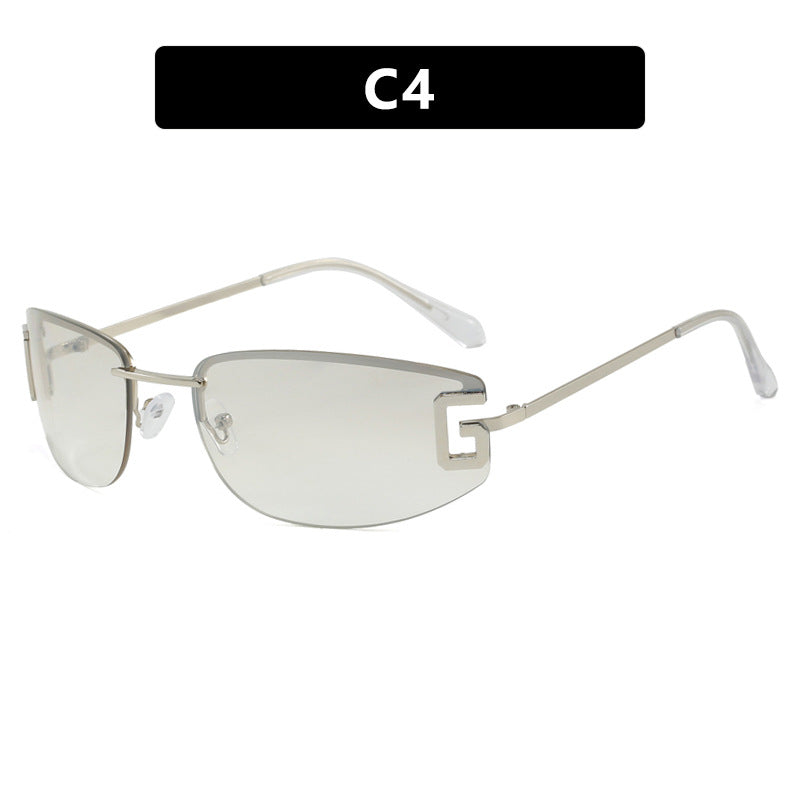 Women's futuristic sunglasses with sporty design and UV protection Skanto