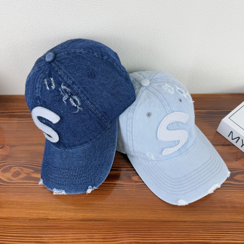 Kvinne's Slitt Grafisk Logo Baseball Cap Skanto