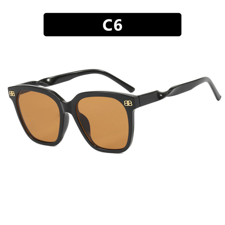 Women's square sunglasses with elegant frame structure and UV protection Skanto