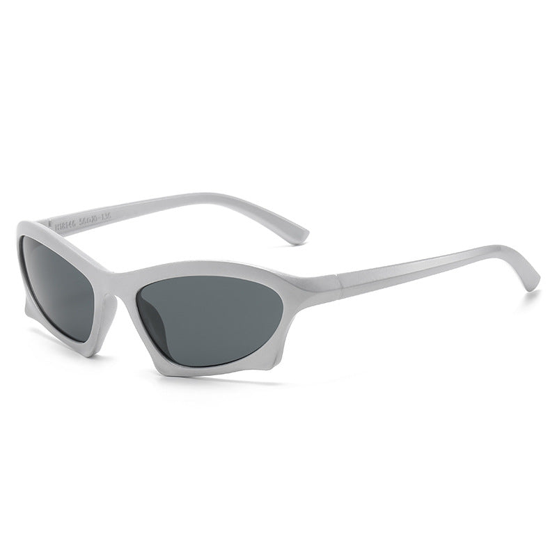Dame moteriktig solbrille med innovativ, ergonomisk ramme Skanto