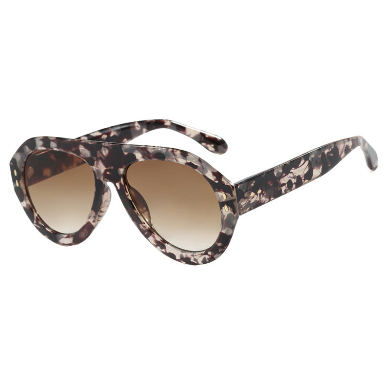 Women's fashion sunglasses with extravagant design Skanto