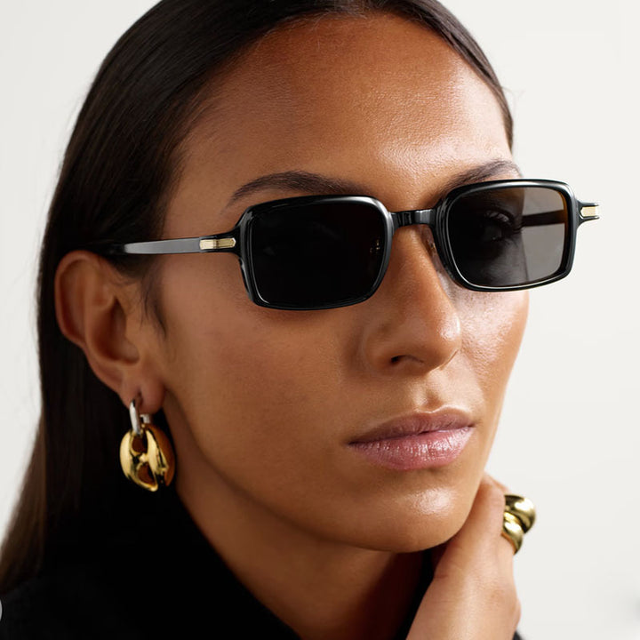 Women's square sunglasses with protective UV filter and robust frame Skanto