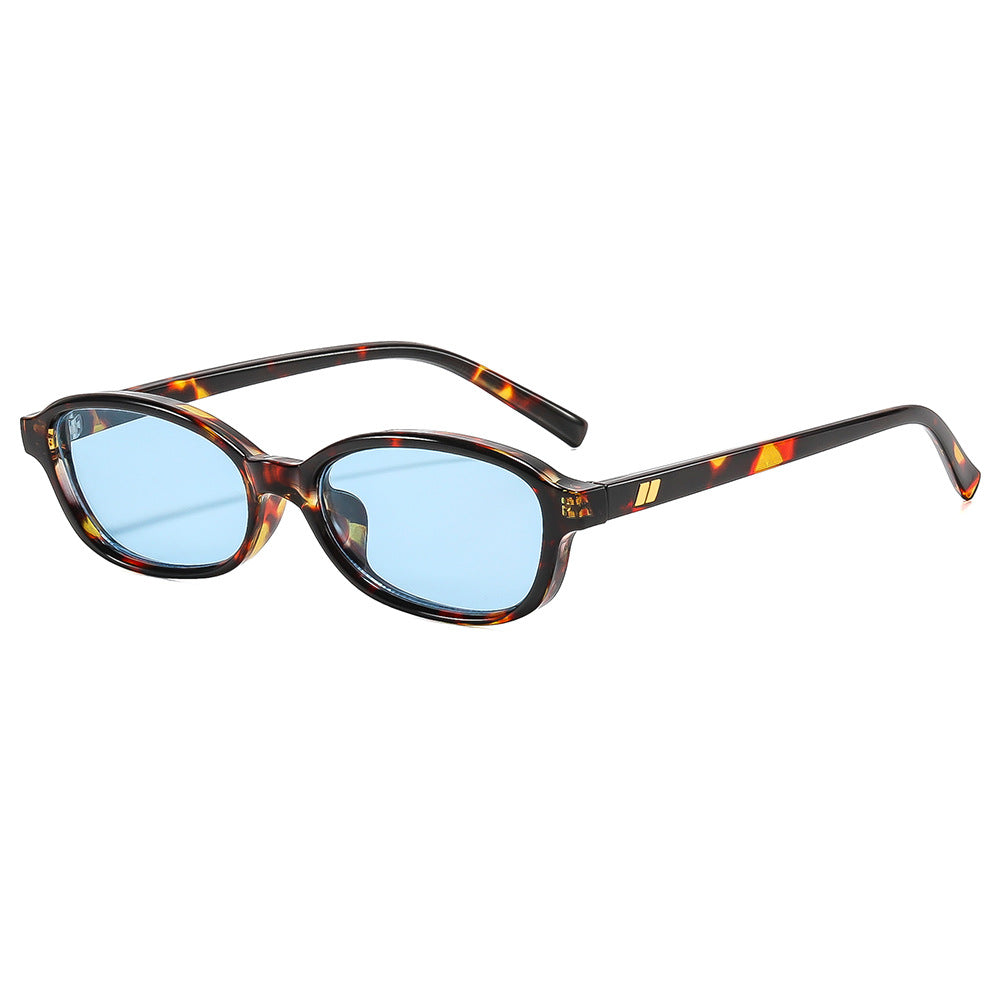 Women's fashionable sunglasses in stylish oval design with UV protection Skanto