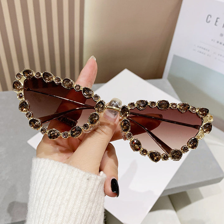 Dame elegant Cat-Eye solbriller med glamorøs steindekorasjon Skanto