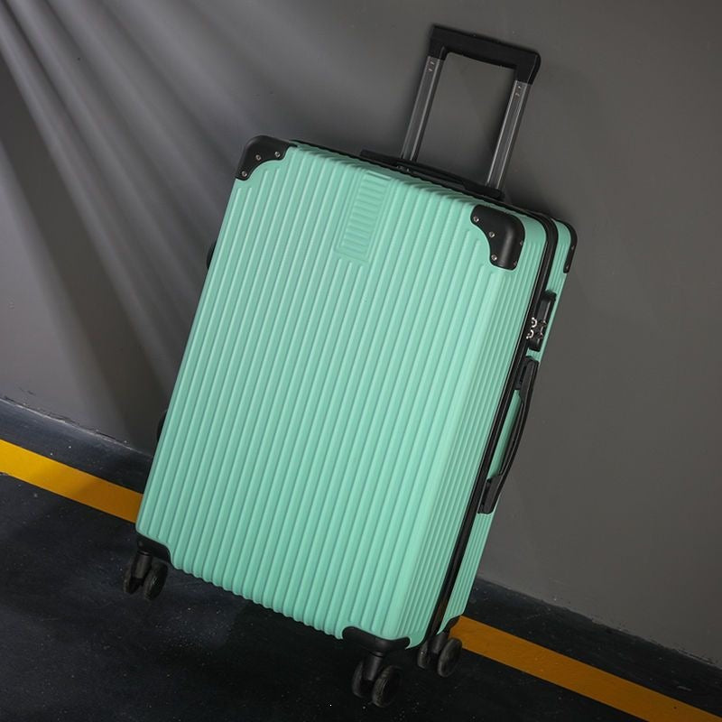Hardplast koffert med høyt motstandsdyktig materiale og TSA-lås Skanto