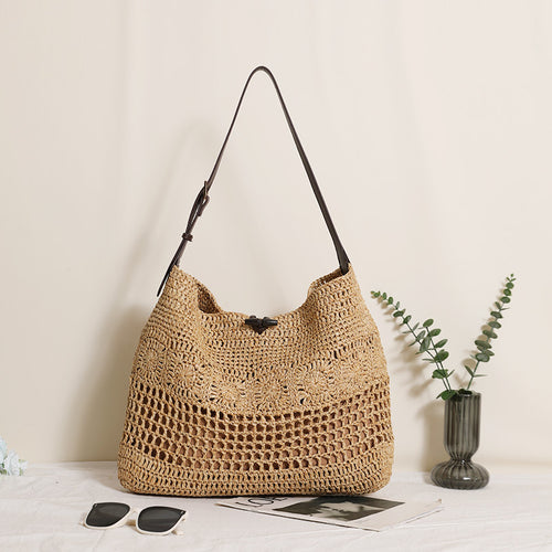 Hand-knotted shopper bag with modern net design Skanto