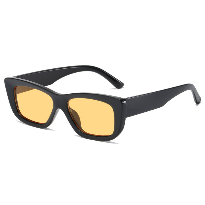 Dame moteriktig solbrille med rektangulært ramme Skanto
