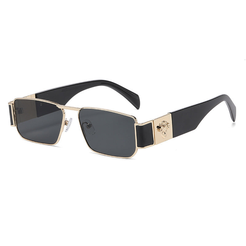 Dame Designer-solbrille med luksuriøs inn ramme og trendy snitt Skanto