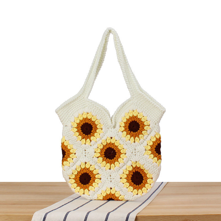 Handbag with floral crochet pattern Skanto