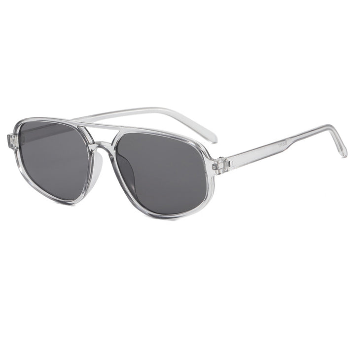 Dame moteriktig oversized solbrille med trendy ramme Skanto