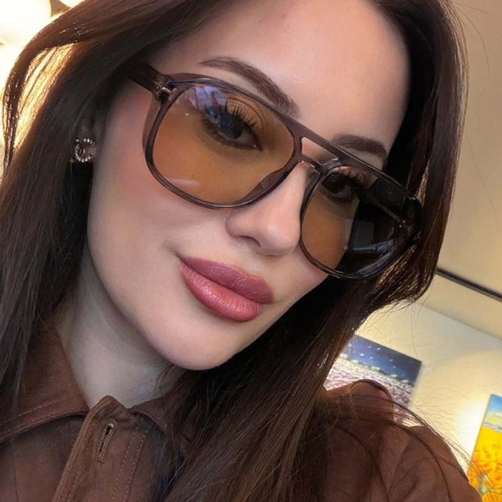 Women's square sunglasses with luxurious plastic frame and mirrored lenses Skanto