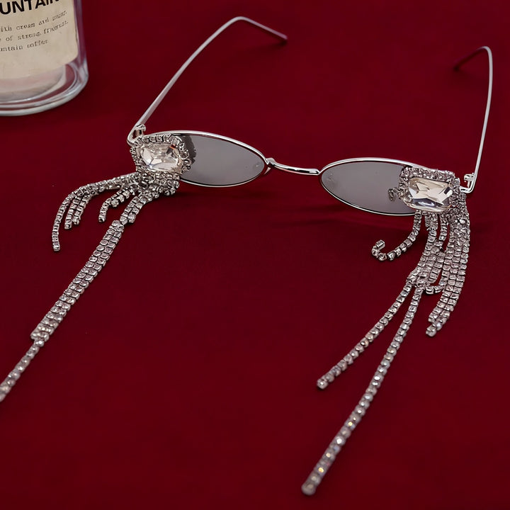 Dame Fashion-solbrille med glitrende smykkedetalj Skanto