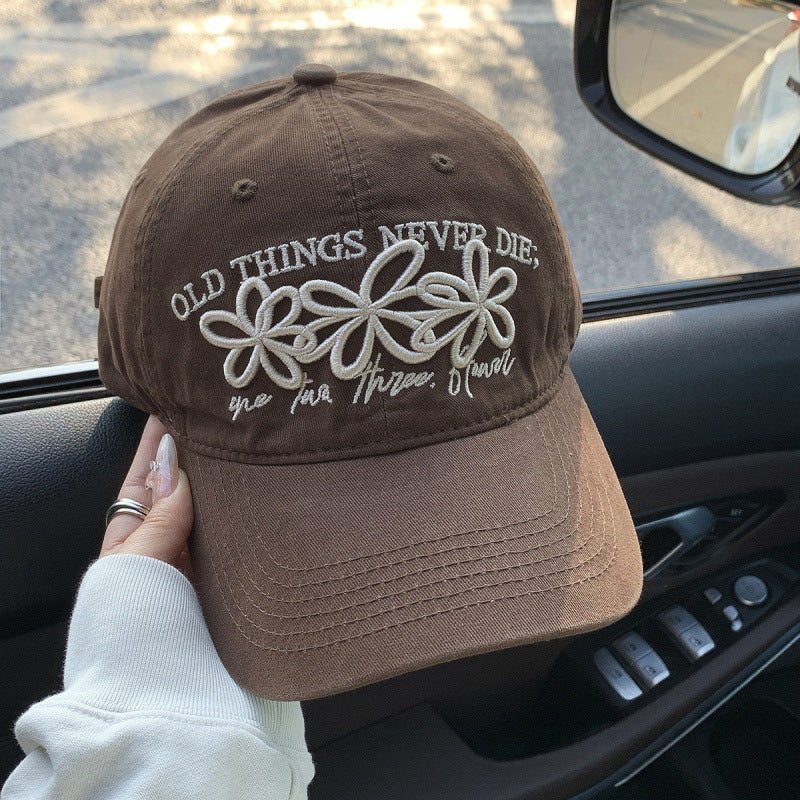 Kvinnens broderte denim caps Skanto