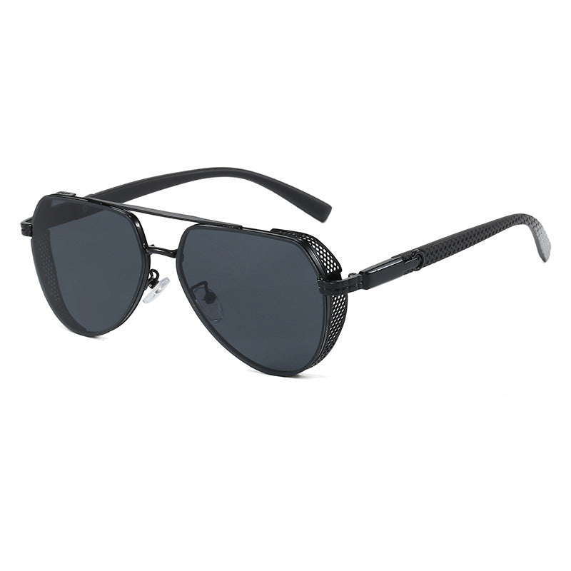Dame moteriktig solbrille med stilige aksenter Skanto