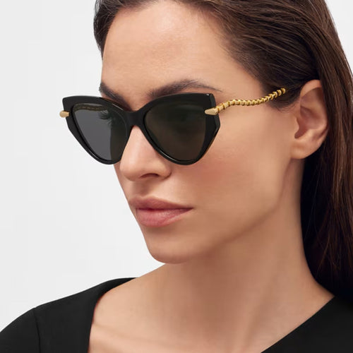 Women's Cat-Eye Sunglasses with Elegant Metal Frame and Stylish Accents Skanto