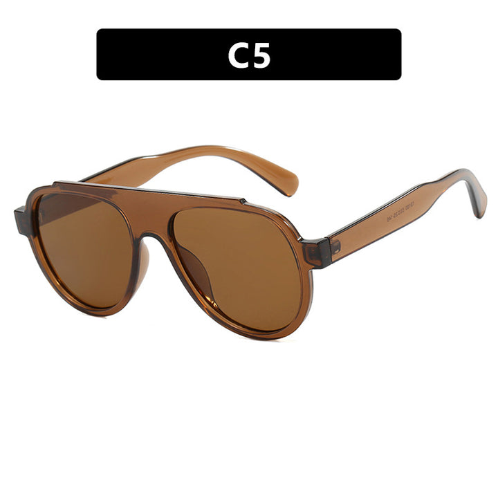Women's stylish black sunglasses in modern design Skanto