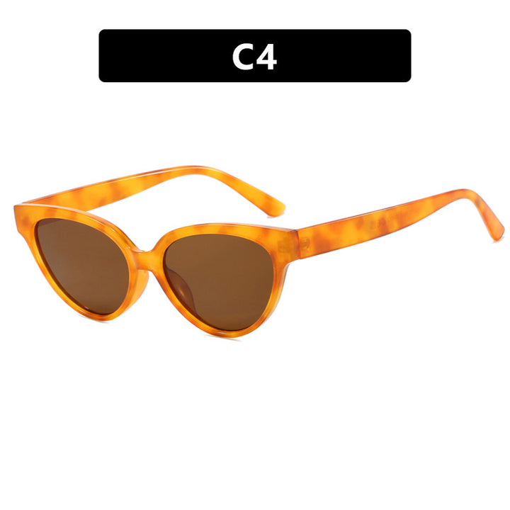 Women's Cat-Eye Sunglasses with Luxurious Pattern and UV Protection Skanto