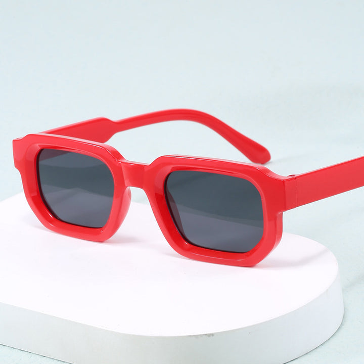 Dame moteriktig firkantet solbrille med klar ramme Skanto