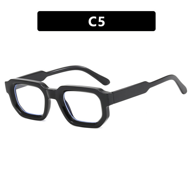 Dame fashionable rektangulære solbriller i trendy design med klare accenter Skanto
