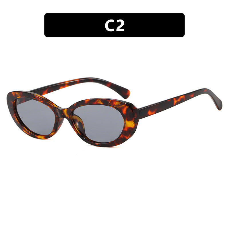 Women's Fashion Cat-Eye Sunglasses with UV Protection and Elegant Frame Skanto