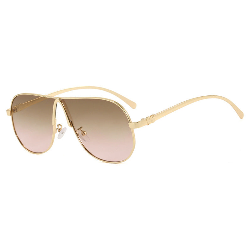 Women's oversized sunglasses with modern design Skanto