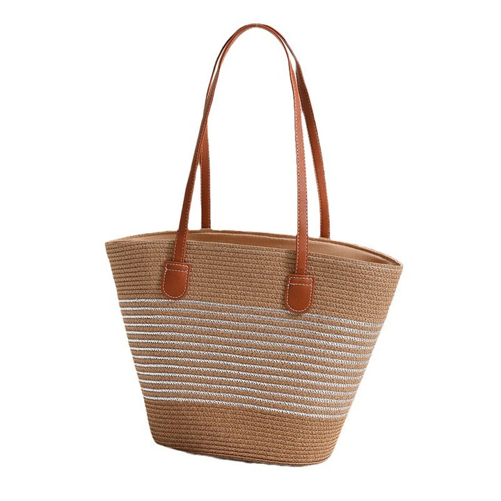 Elegant Woven Bag with Leather Accents Skanto