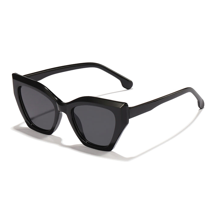 Dame moteriktige solbriller med elegant Cat-Eye-design og slitesterk ramme Skanto