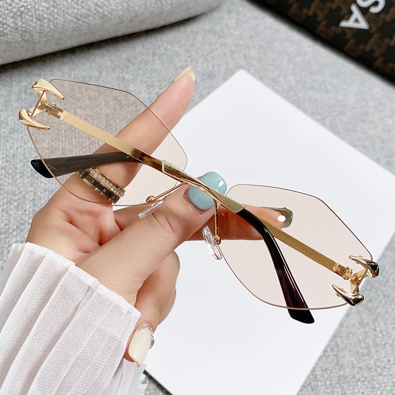 Dame geometrisk oversized solbrille Skanto