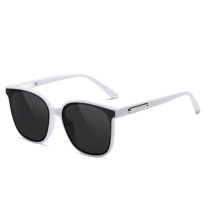 Dame oversized solbriller med moderne kvadratisk ramme Skanto