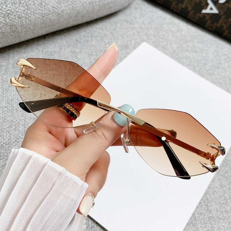 Dame geometrisk oversized solbrille Skanto
