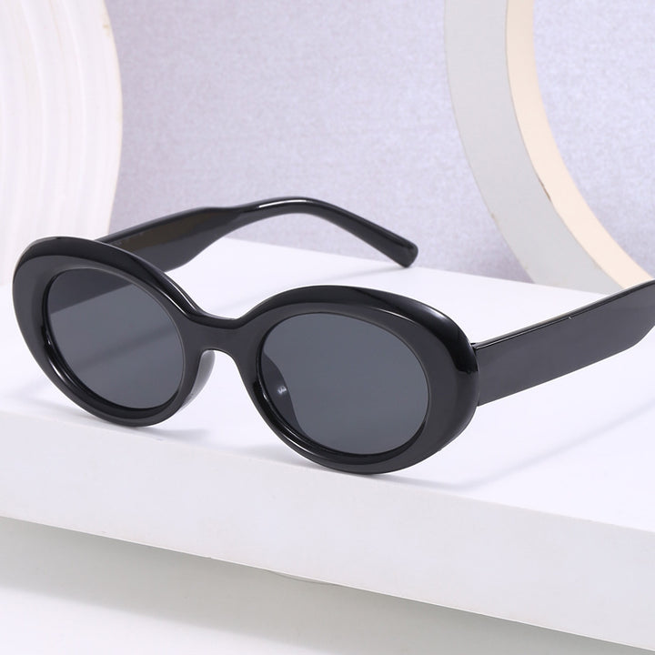 Damer oversized solbrille i moderne design Skanto