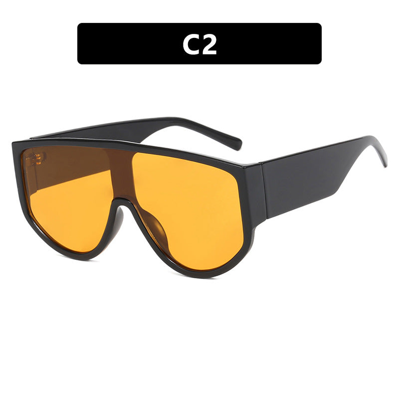 Women's fashionable sunglasses with an otherworldly design Skanto