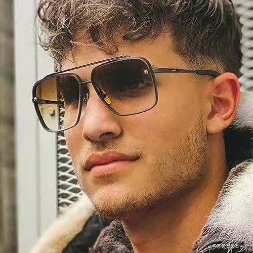 Women's square sunglasses with protective lenses and modern metal frame Skanto